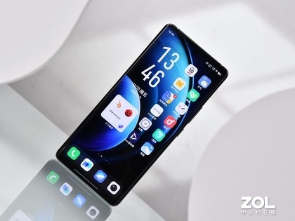 高辨识度设计美到舒适 vivo X100 图赏