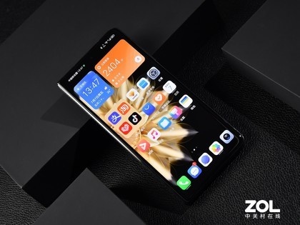 极致轻薄的折叠屏手机 荣耀Magic V2新机图赏
