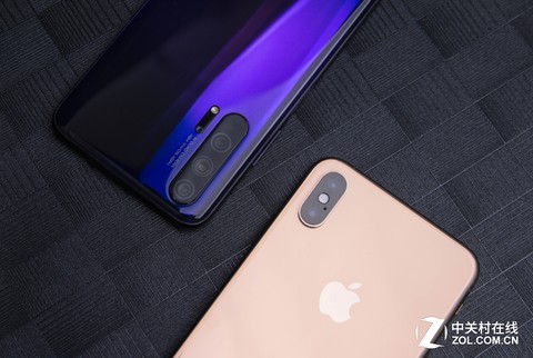 荣耀20 PRO暗夜拍照对比iPhone XS Max 