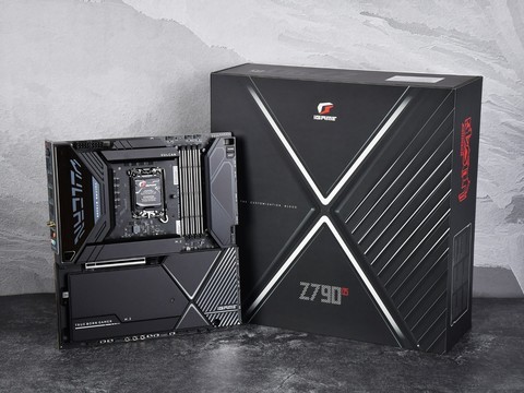 iGame Z790 火神主板评测 七彩虹超旗舰实力惊人