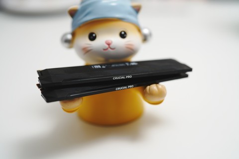 超频轻松过7000MT/s！体验Crucial英睿达DDR5 Pro内存