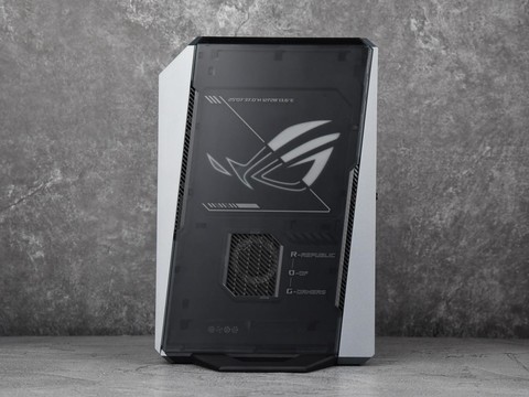 把X3D处理器塞进迷你主机是种什么体验？ROG魔霸9 MINI评测