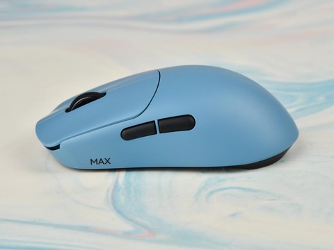 雷柏VT0双8K电竞鼠标评测：中小手抓握玩家的终极答案