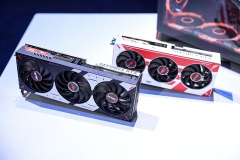 信仰联名解锁冠军战力！ASUSx T1 RTX50系列联名显卡开售