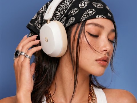 绿联Max5s头戴耳机上市：百元价位双金标音质+AI功能+74小时降噪续航