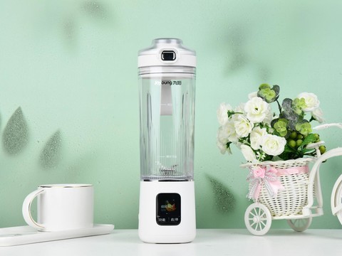 九阳纤体小蛮腰LJ670榨汁机实测：破壁细腻+智能交互，轻体养生随身搭档