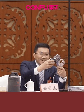 市长现场介绍制造业成果，康夫电吹风彰显“智造”硬实力