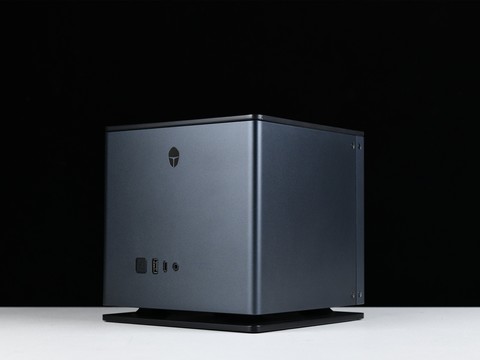 性能释放相当猛！锐龙AI Max+ 395跑分再创新高  雷神水冷迷你AI工作站评测