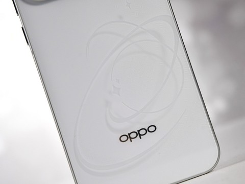 OPPO Reno16 系列值不值？看完这四点再说