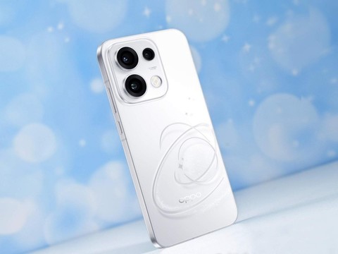 OPPO Reno16全面评测：实况随心贴，潮玩出片新搭子