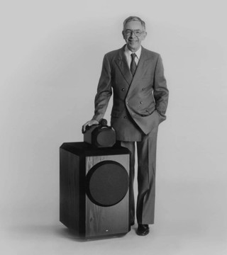 从 P1 到 800 D5：一部宝华韦健 60 年的声学技术简史