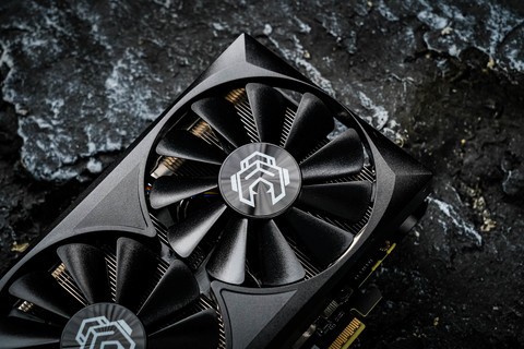 瀚铠RX 9060 XT 16GB 合金V2显卡评测 3000元内2K神卡