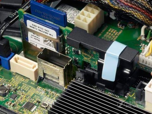 扩展能力出色戴尔PowerEdge T420服务器
