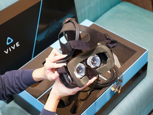 HTC Vive头盔VR眼镜西安全新售4800元