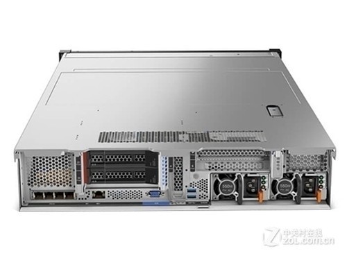 ThinkSystem SR650 