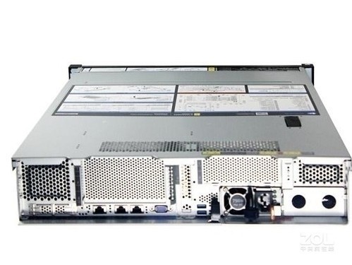 ThinkSystem SR590 