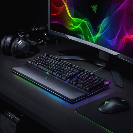 մRazer HuntsmanԻ뾫ӢߵϷ۾RGBòʻеcherryӣ104