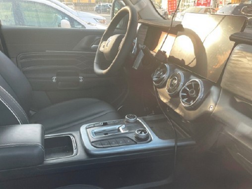 ̹��300�¿�����ع⣺�������� 2.0T+8AT