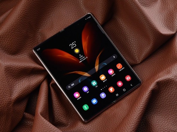 ߶ֻг 벻Galaxy Z Fold2 5Gġ컯