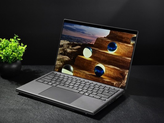 双屏双电,全能战士-华硕灵耀14 双屏 2026图赏