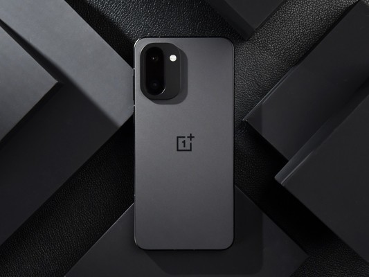 一加 Ace 6T美图欣赏:设计感你永远可以相信一加