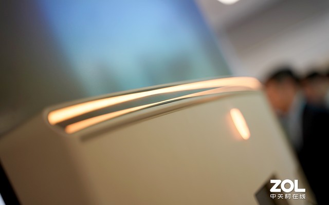 Alienware����55Ӣ��OLED��ʾ�� 