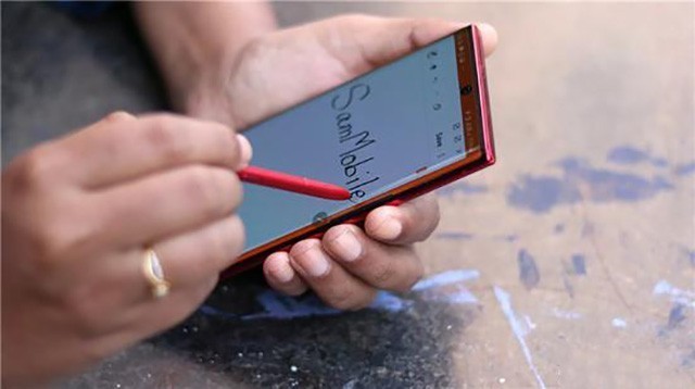 ǽƳGalaxy Note10 Lite кںɫ 