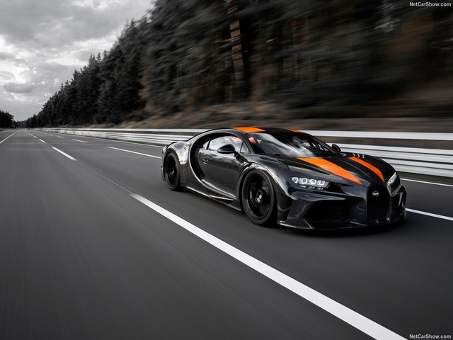 ó:ӵChironSuperSport 300+