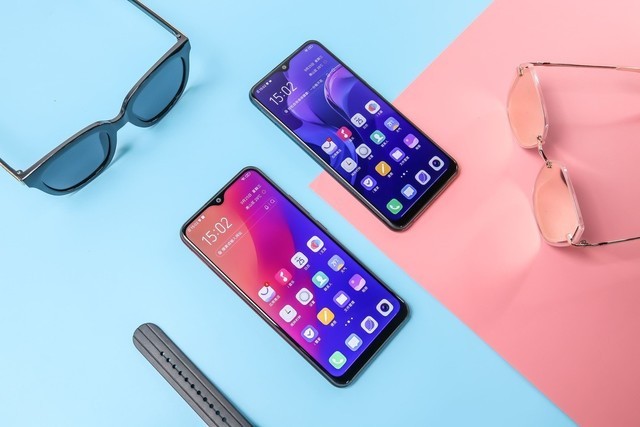 ����ǿ������4GB+64GB��vivo Y3����ɫ���ȿ��� 