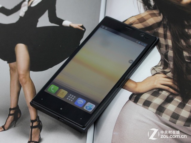�Ӿ��4G�ֻ� 698Ԫ���LT16ȫ������ 