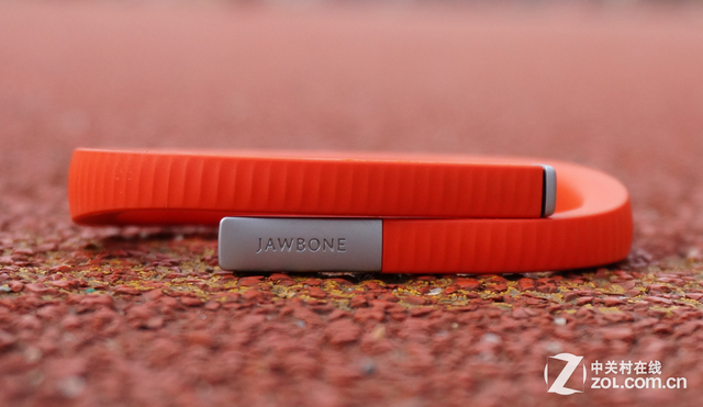 Jawbone Up24体验:让人欲罢不能跑两圈