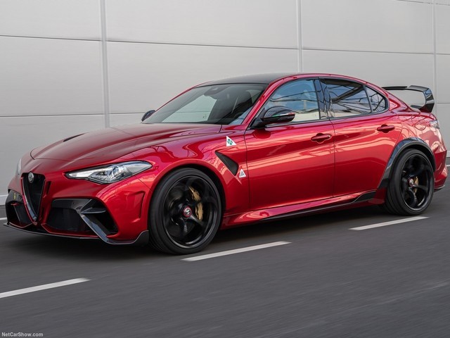 óŷGiulia GTA