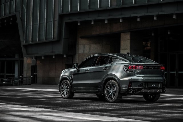 º ˶SUV05߹У 