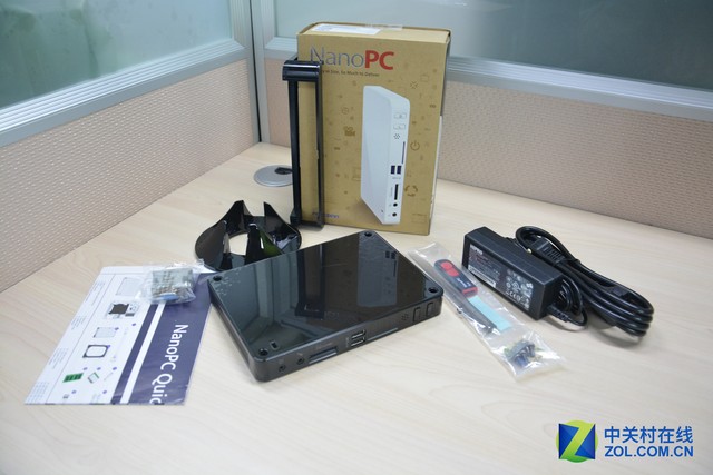 Ľ25W AMDȫNano PC 