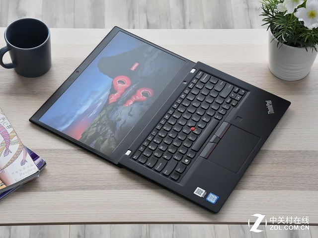 ThinkPad X390 