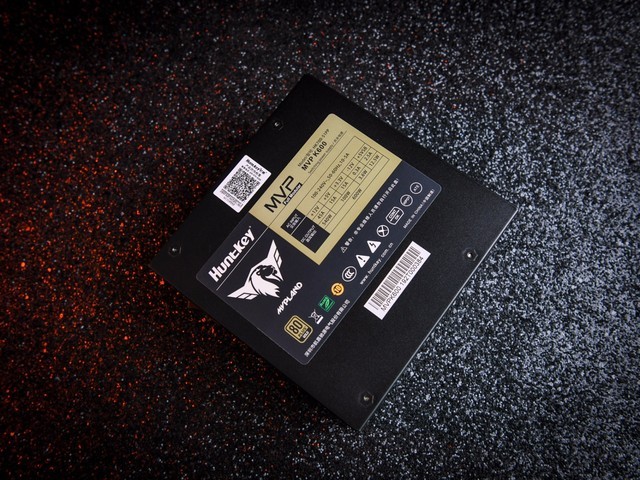 航嘉MVP K600电源图赏 金牌电源本应这样