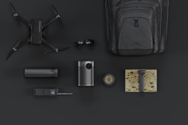 极米两款便携投影获德国红点设计大奖