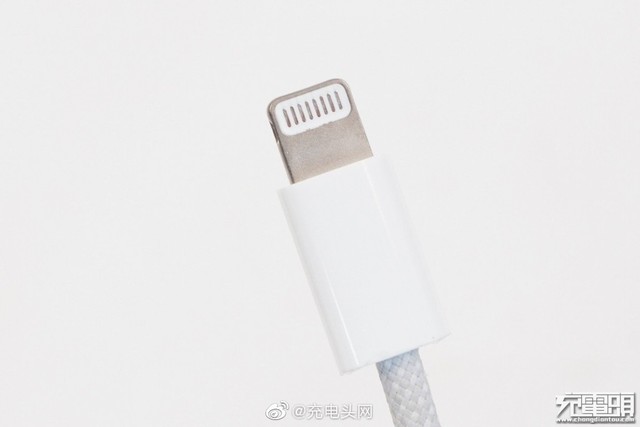 苹果充电线终于升级了 iphone 12又少了一个槽点_苹果 iphone 12_手机