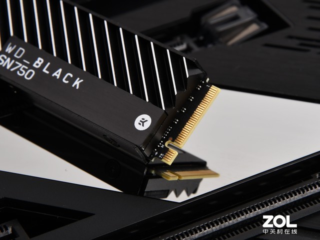 PCIe 4.0 ǻЩSSD 