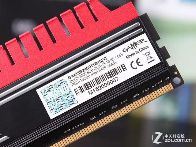 影驰GAMER 16GB DDR3 2400超频内存 