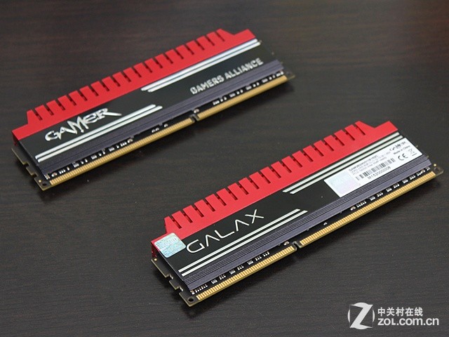 影驰GAMER 16GB DDR3 2400超频内存 