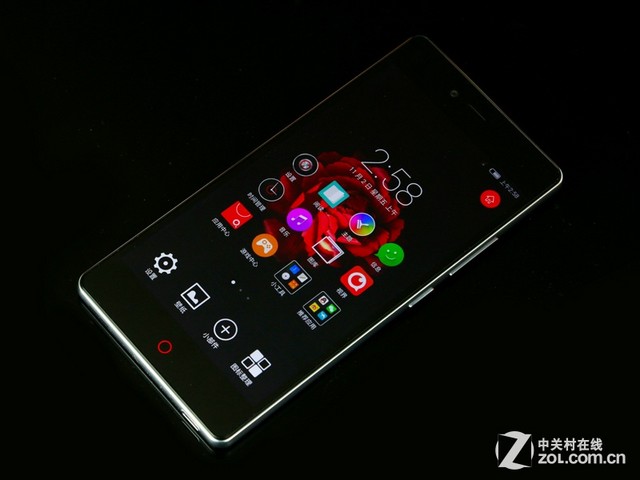 ǺǺnubia Z9 miniײ 