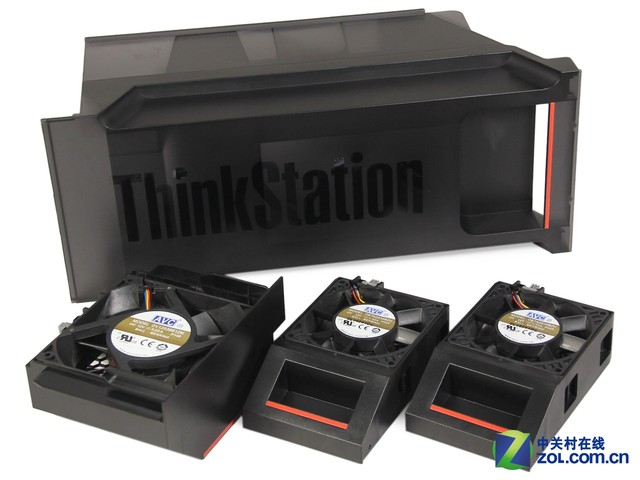 Pء ThinkStation P900 