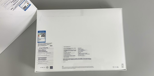 花钱没有不对的!新款MacBook Pro开箱爆照!