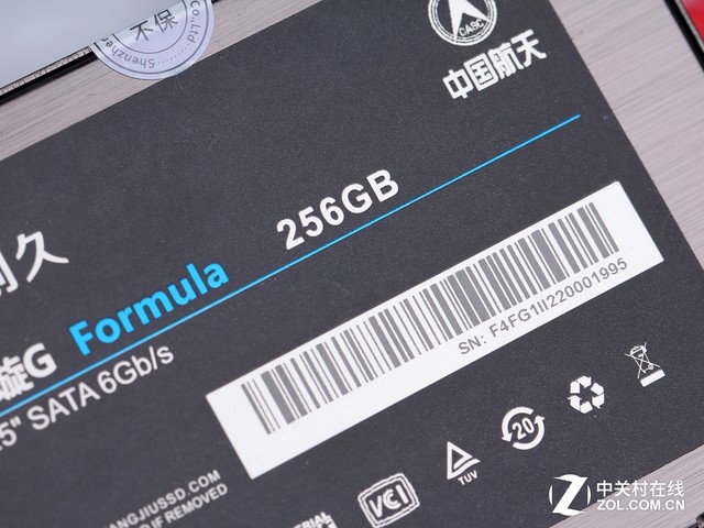 Լ۱ G 256GB SSD 