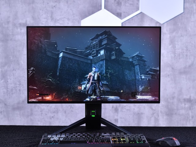 ս 