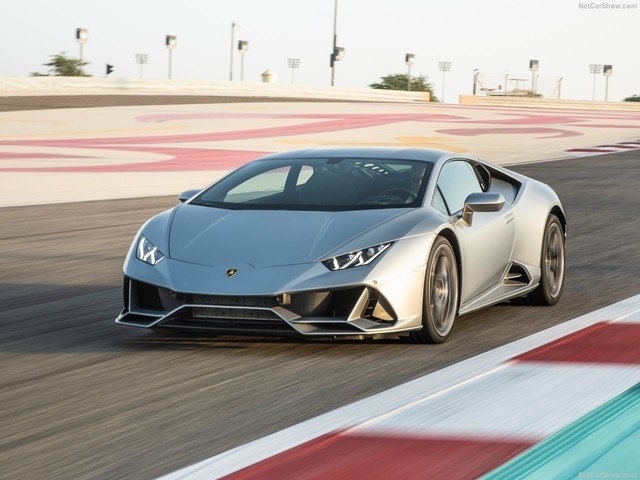 大劲撩车狂飙的感觉兰博基尼飓风evo