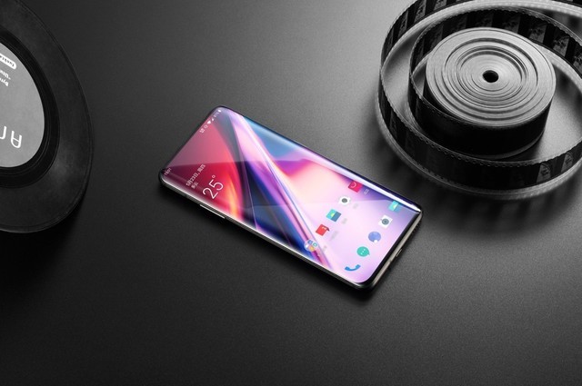 一加手机参展2019ChinaJoy 快来E4馆对战5G云游戏