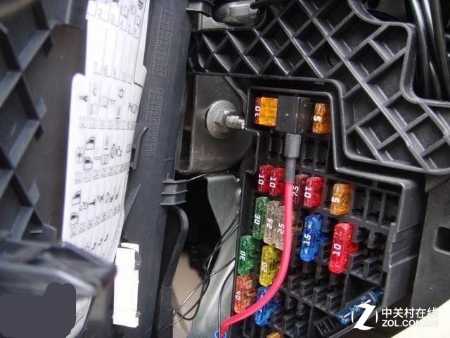 要想车内更完美,需要搞定记录仪走线