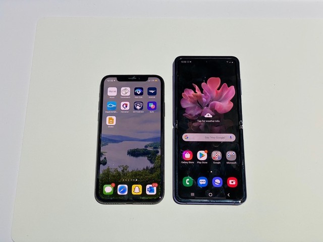 Galaxy Z Flip۵»Ļչ״̬¶ԱiPhone 11